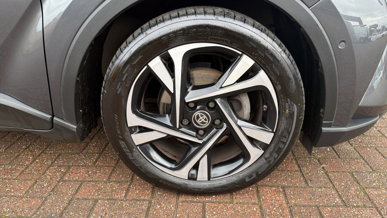 Toyota C-HR 1.8 Hybrid Design 5dr CVT Hybrid Hatchback